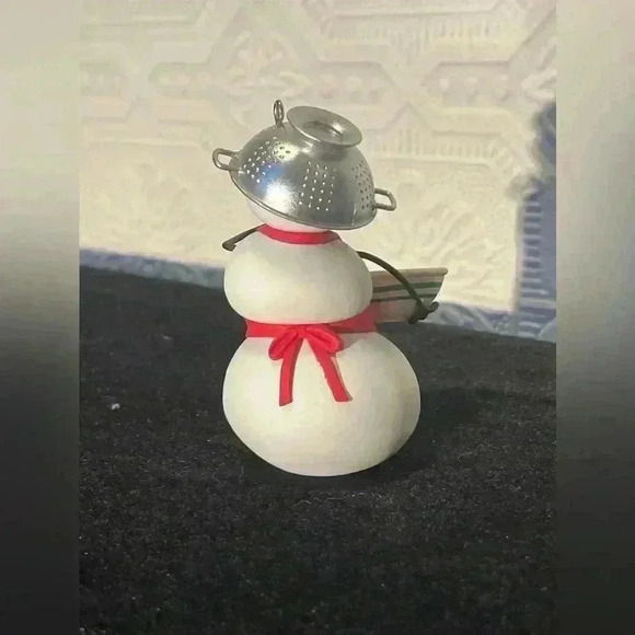 2015 Hallmark Keepsake  Ornament ~ Limited Edition ~ "Merry in the Making" - Picture 8 of 10